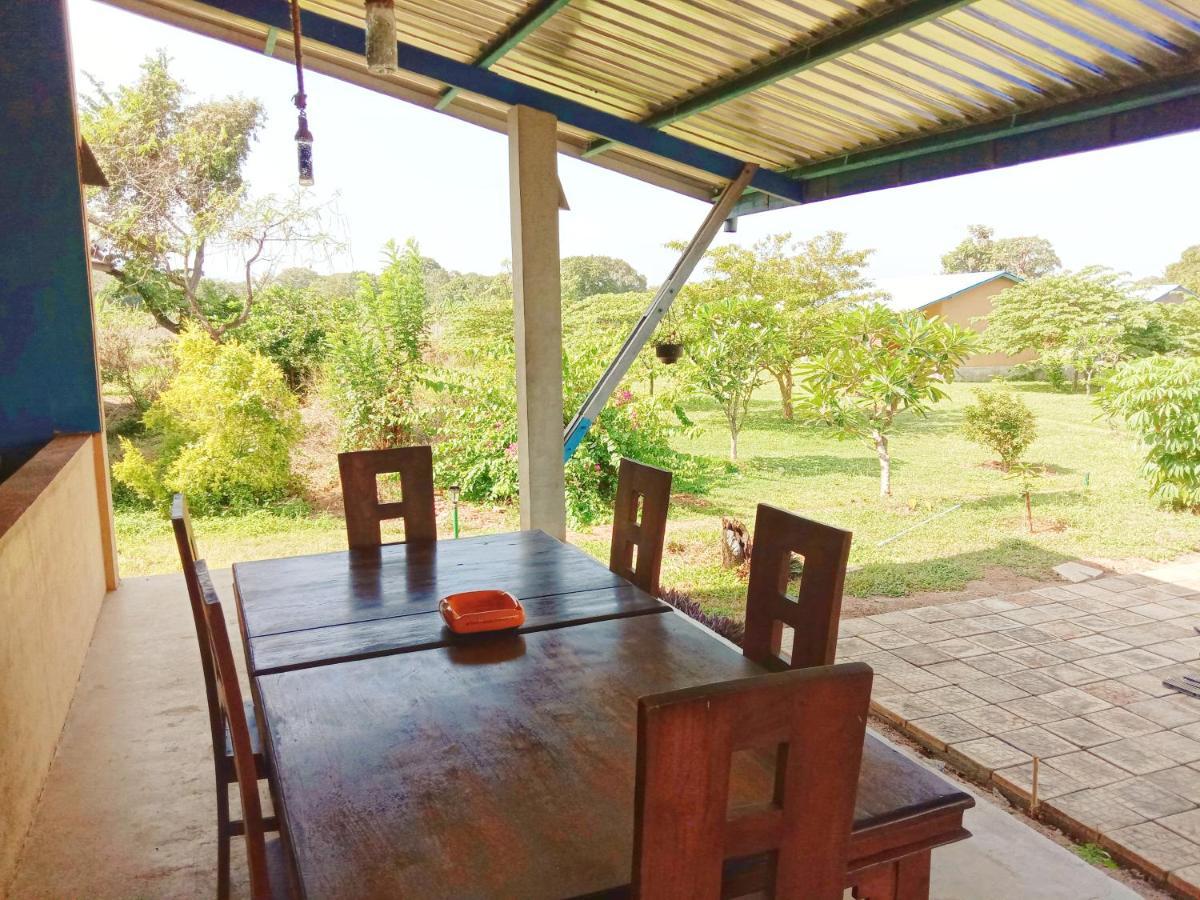 Birdwing Sigiriya Hotel ภายนอก รูปภาพ