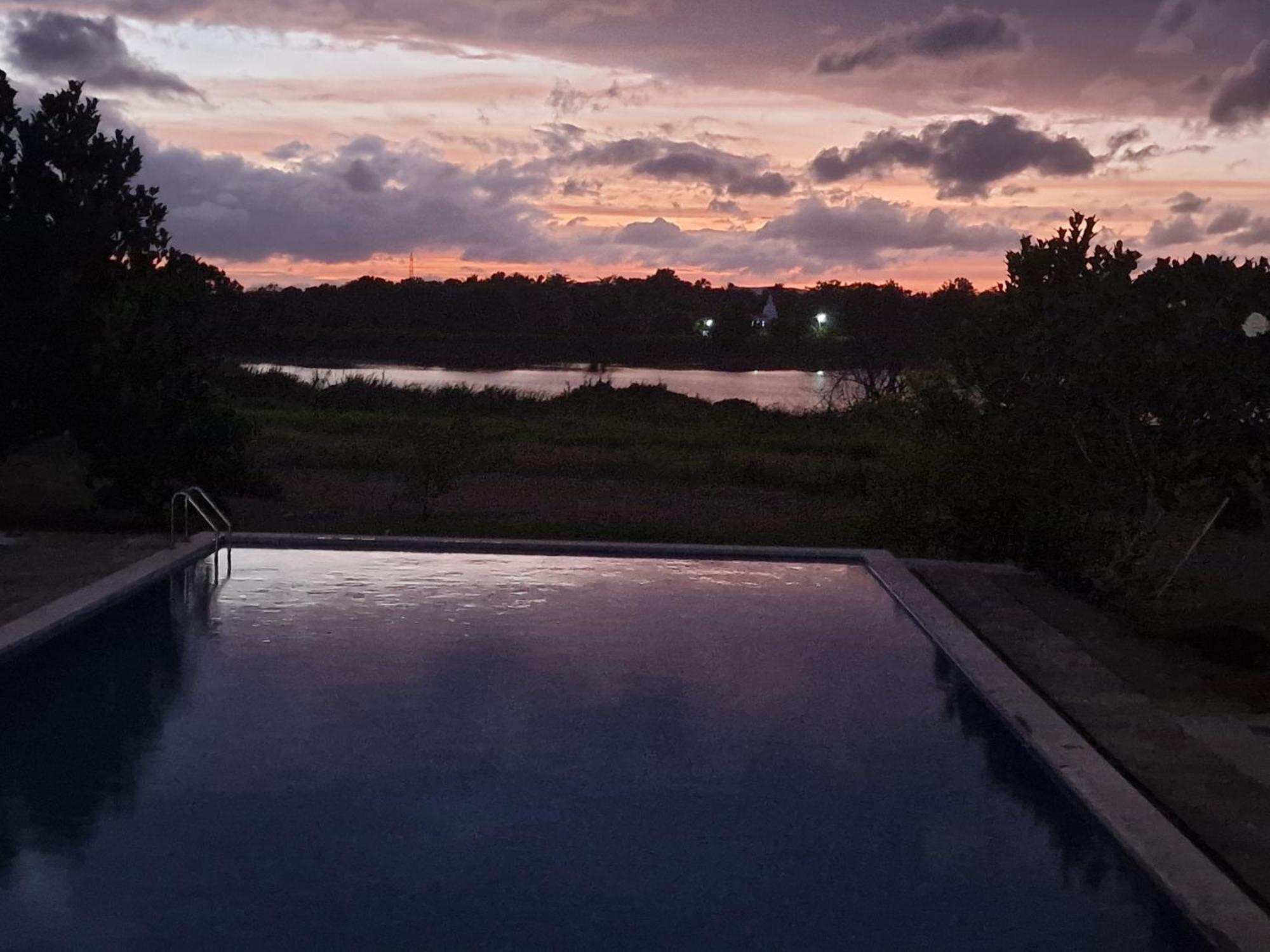 Birdwing Sigiriya Hotel ภายนอก รูปภาพ